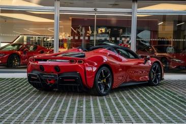 Ferrari SF90 Spider — photo 5