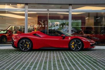 Ferrari SF90 Spider — photo 6