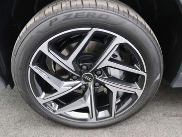 Audi Q6 E-tron S Line Business — photo 15