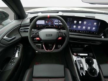 Audi RS5 — photo 8