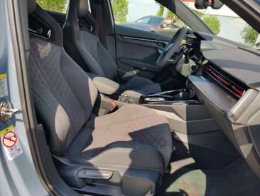 Audi RS3 2.5 TFSI — photo 13