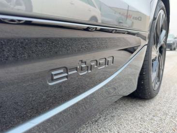 Audi S6 E-tron Grey — photo 36