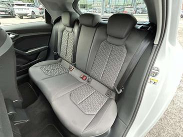 Audi A1 S Line 30 TFSI — photo 6