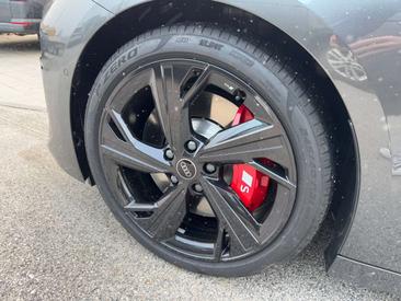 Audi S6 E-tron Grey — photo 37