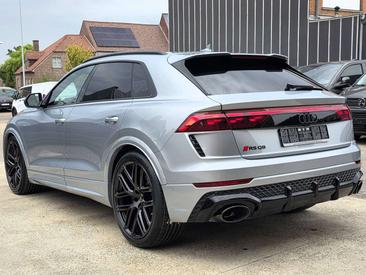 Audi RSQ8 Performance — photo 8
