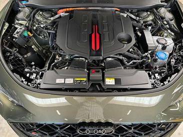 Audi RS5 Avant — photo 28