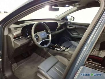 Audi Q6 E-tron S-LINE — photo 3