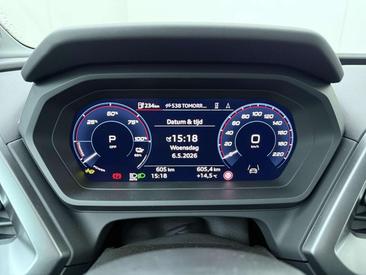 Audi Q4 E-tron Advanced 45 TFSI — photo 6