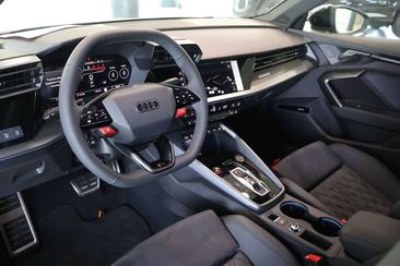 Audi RS3 — photo 9