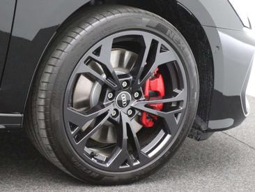 Audi A3 Sportback S Line TFSI E — photo 9
