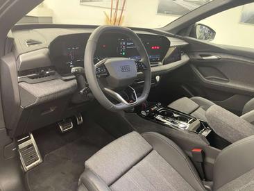 Audi Q6 E-tron S-LINE — photo 2