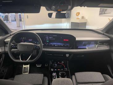 Audi Q6 E-tron S-LINE — photo 5