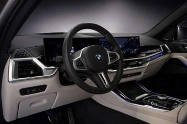 BMW X5 M Sport — photo 16