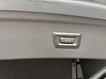 BMW IX High Executive XDrive40 — photo 38