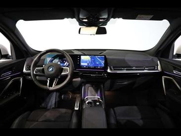BMW IX2 M Sport EDrive20 — photo 7