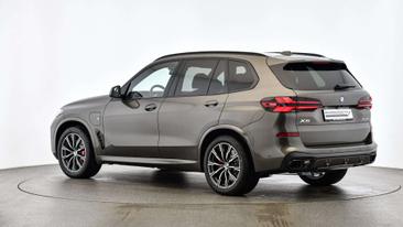 BMW X5 XDrive50e — photo 2