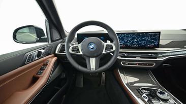 BMW X5 XDrive50e — photo 8