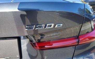 BMW 330 330e — photo 12