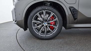 BMW X5 XDrive50e — photo 12