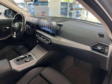 BMW Série 3 Touring 330e — photo 19
