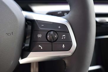 BMW IX1 M Sport EDrive20 — photo 18