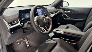 BMW IX1 EDrive20 — photo 6