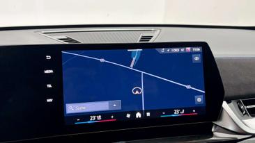 BMW IX1 EDrive20 — photo 9
