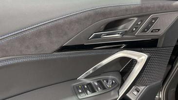 BMW IX1 EDrive20 — photo 11