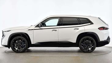 BMW XM 50e — photo 3