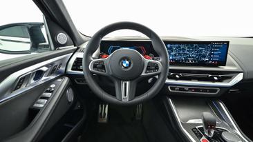 BMW XM 50e — photo 11