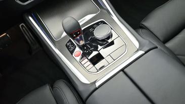 BMW XM 50e — photo 13