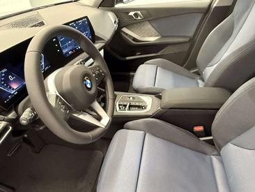 BMW 118 118d — photo 7