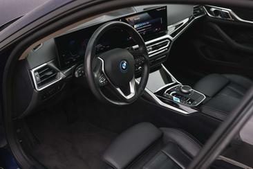 BMW I4 EDrive40 — photo 8