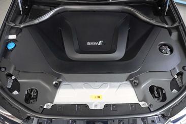BMW iX3 M — photo 2