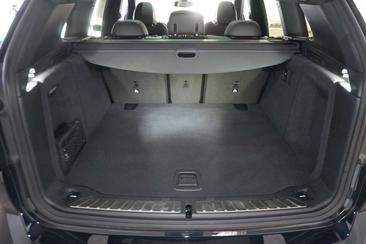 BMW iX3 M — photo 4