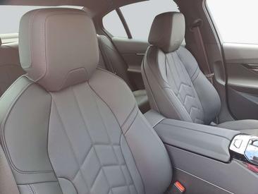 BMW I5 EDrive40 — photo 10