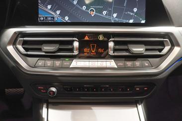 BMW Série 3 318i — photo 19