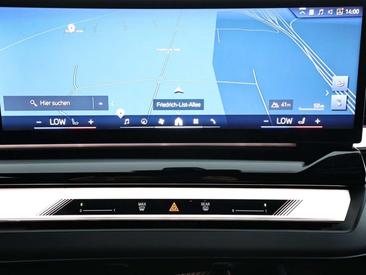 BMW I5 EDrive40 — photo 11