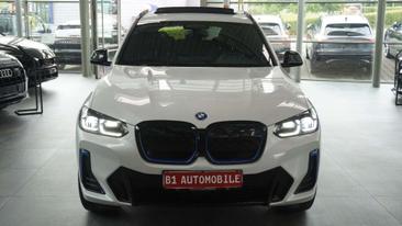 BMW iX3 M Sport — photo 4