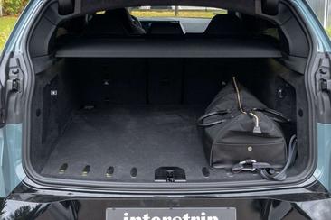 BMW XM 50e — photo 30