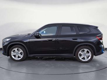 BMW IX1 XDrive30 — photo 2