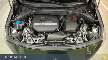 BMW 218i Active Tourer — photo 7