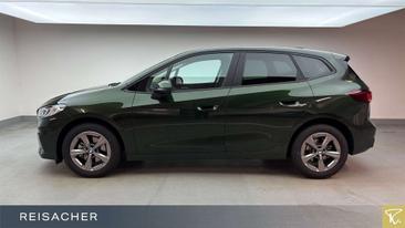 BMW 218i Active Tourer — photo 9