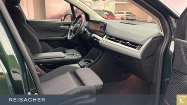 BMW 218i Active Tourer — photo 13