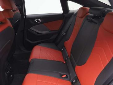 BMW 218 M Sport — photo 17