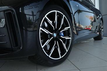 BMW I4 M Sport EDrive40 — photo 9