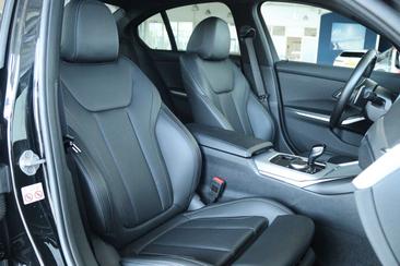 BMW Série 3 Business 320e — photo 3