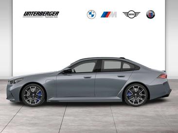 BMW M5 — photo 4