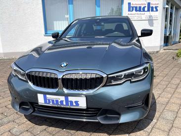 BMW 330 Sport 330e — photo 4