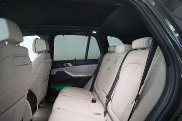 BMW X5 XDrive50e — photo 9